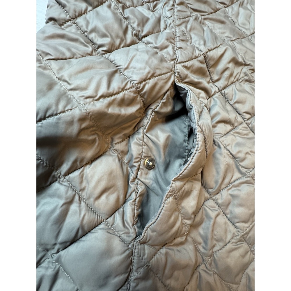 L.L. Bean Woman's Nylon Jacket Size XL Grey Packable Puffer Notes - Picture 7 of 11